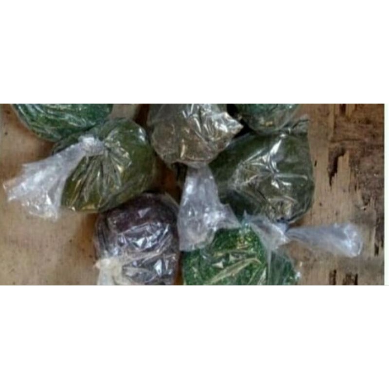 Jual Bahan pewarna wenter ropal pandan, purun dan bambu 250gr | Shopee ...
