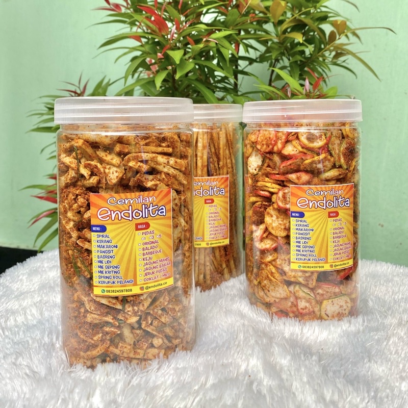 Jual TERLARIS Snack Lebaran / Kue Lebaran / Cemilan Pedas kemasan ...