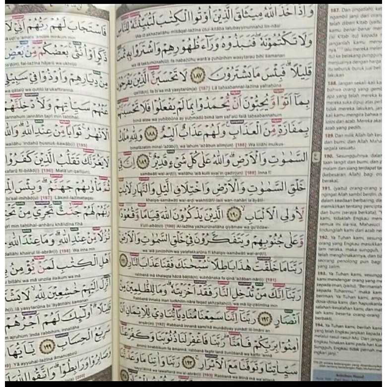 Jual Musaf Al Quran tajwid warna latin dan terjemahan ukuran besar A4 ...