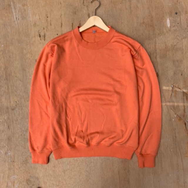 Uniqlo hotsell orange sweater