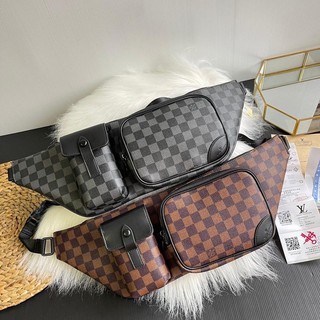 Louis Vuitton bum bag / sac ceinture ecru shearling clutch bag – Luxify  Marketplace