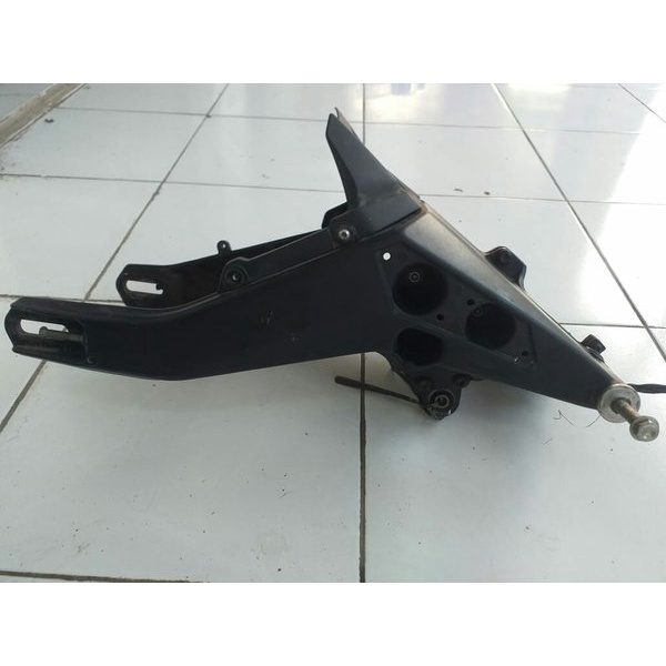 r15 v3 swing arm price