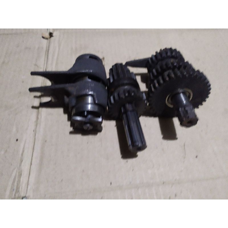 Jual gigi gearbox rasio ratio c70 c700 bebek70 | Shopee Indonesia