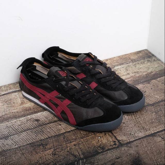 Onitsuka hitam store