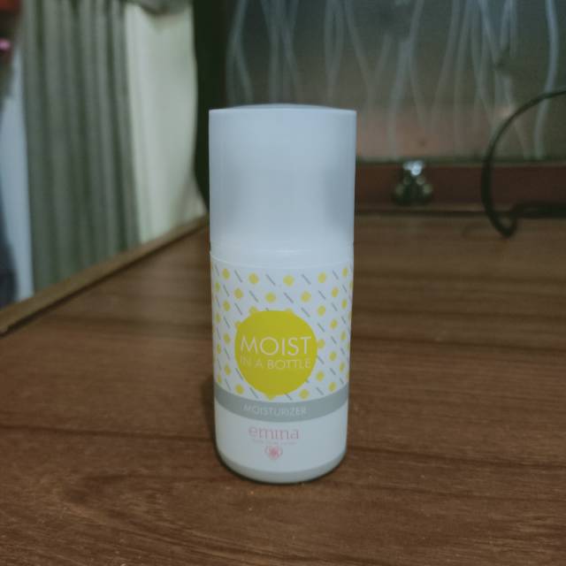 Jual Emina Moist in A Bottle Moisturizer 50ml Shopee Indonesia