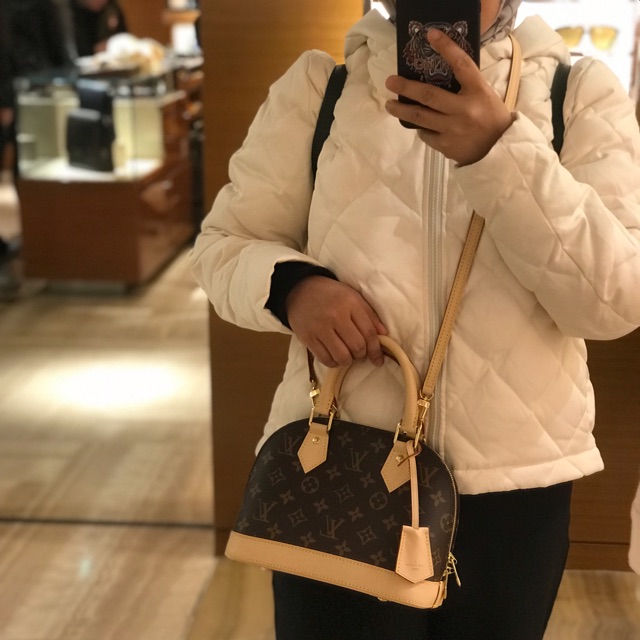 Lv alma bb 2018 rec Plaza Indonesia HARGA NETT