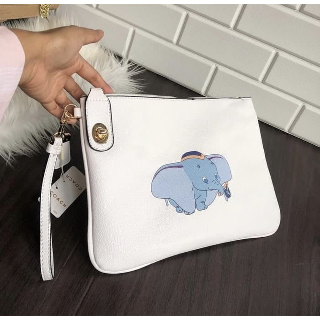 Coach on sale dumbo clutch