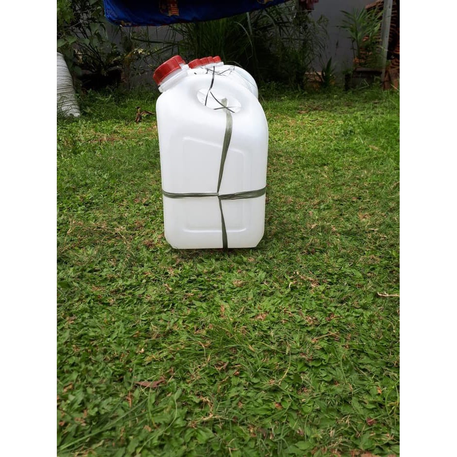 Jual Jerigen Jrigen Drigen Derigen Kosong 5 Liter Shopee Indonesia 4769