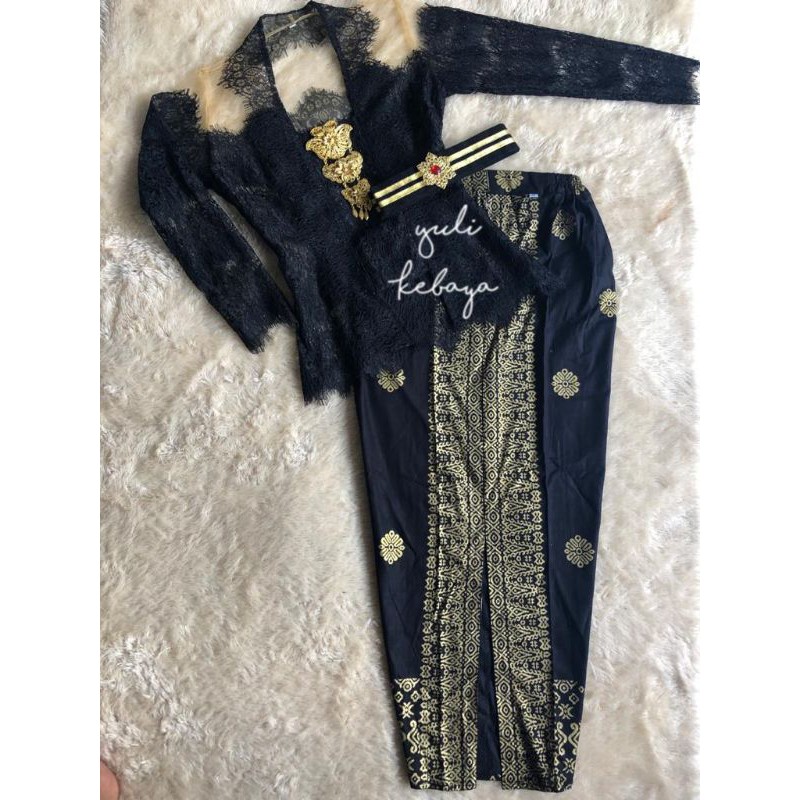 Jual Set Kebaya Bali Modifikasi Lengan Panjang | Kebaya Hitam | Shopee