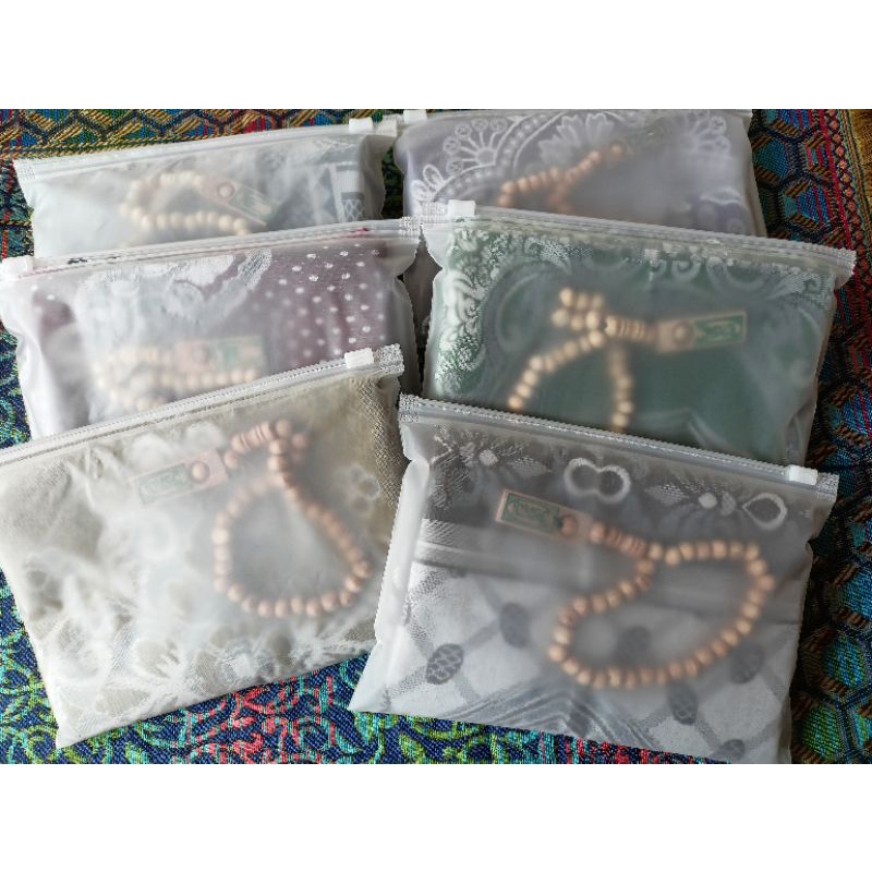 souvenir sajadah dewasa kemas pouch travel+tasbih free kartu ucapan tahlil,haji/umroh,pernikahan
