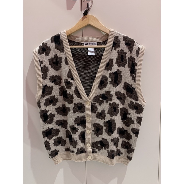 Jual vest (booked) | Shopee Indonesia