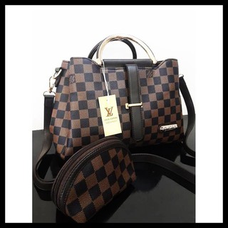 Real pict ! lv syahrini 3 ruang tas wanita tas import tas batam tas  selempang. Informasi harga. - Rendy iswanto86 - Medium