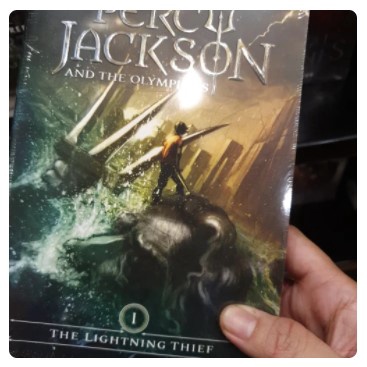 Jual Buku Import Percy Jackson & the Olympians #01: The Lightning Thief ...