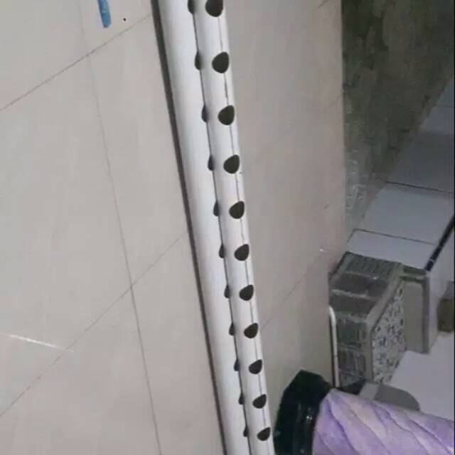 Pipa hidroponik 2 meter 20 lubang maskimal                                                         .