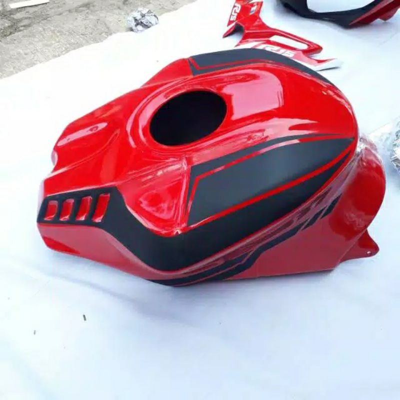 Jual Cover tanki r15 v2 model R1 Kondom tangki R15 V2 model R1 | Shopee