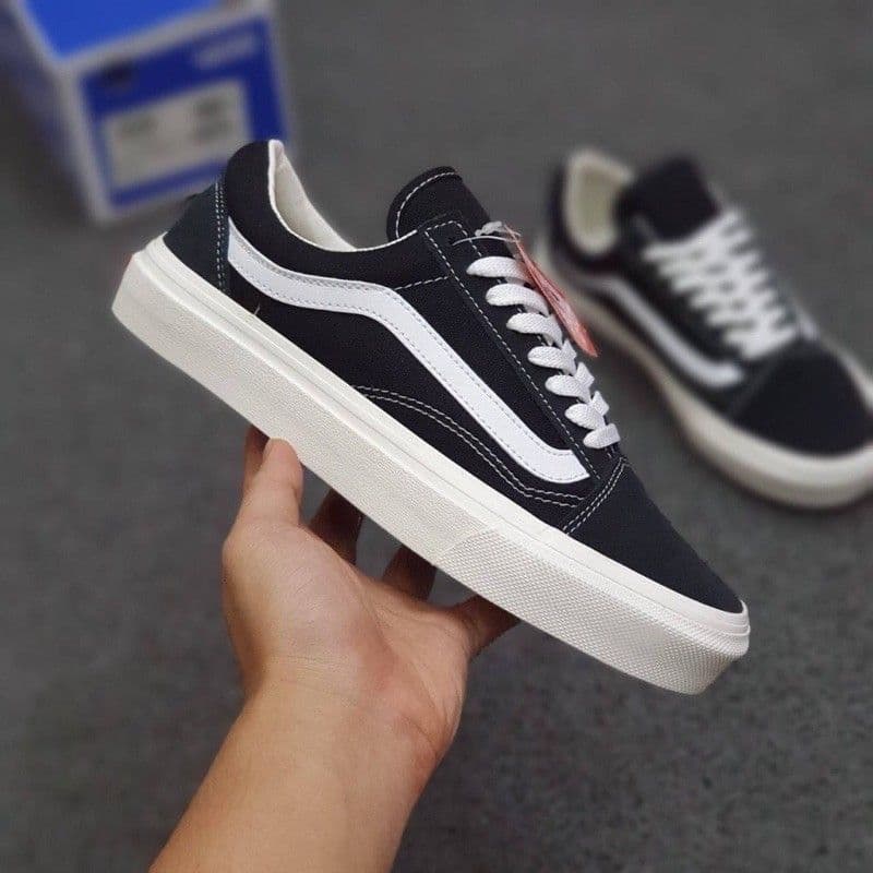 Jual sepatu vans original asli cowok 2021 sepatu vans pria distro Sepatu vans pria distro ori Sepatu vans pria distro original keren 2021 Sepatu vans pria distro original keren Sepatu vans pria