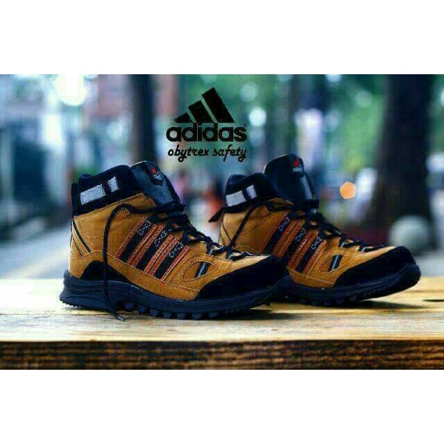 Sepatu safety best sale adidas original