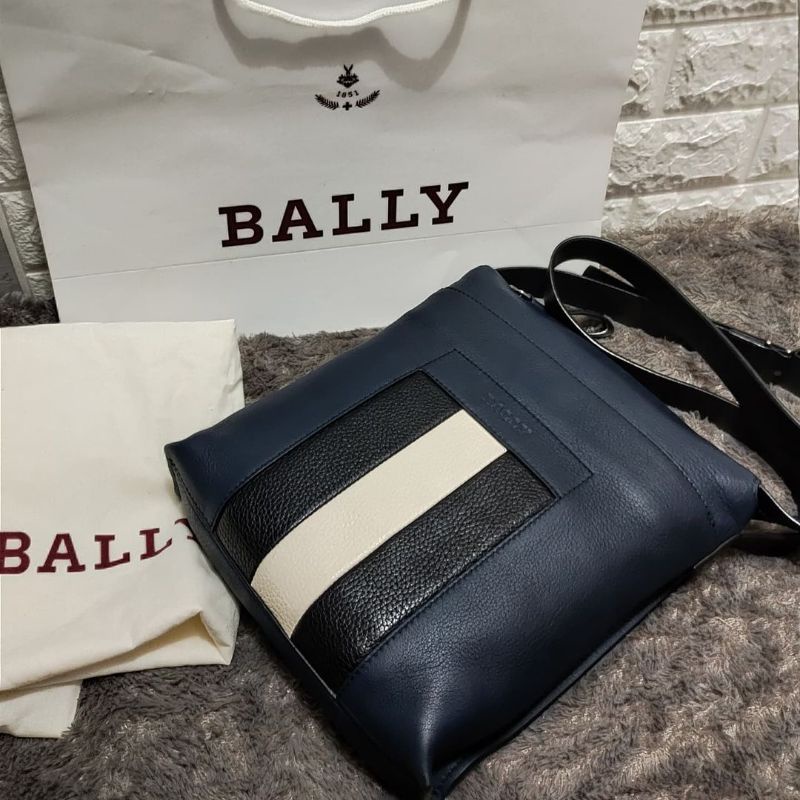 Bally original tas Bally bekas Bally bekas Bally second tas bekas