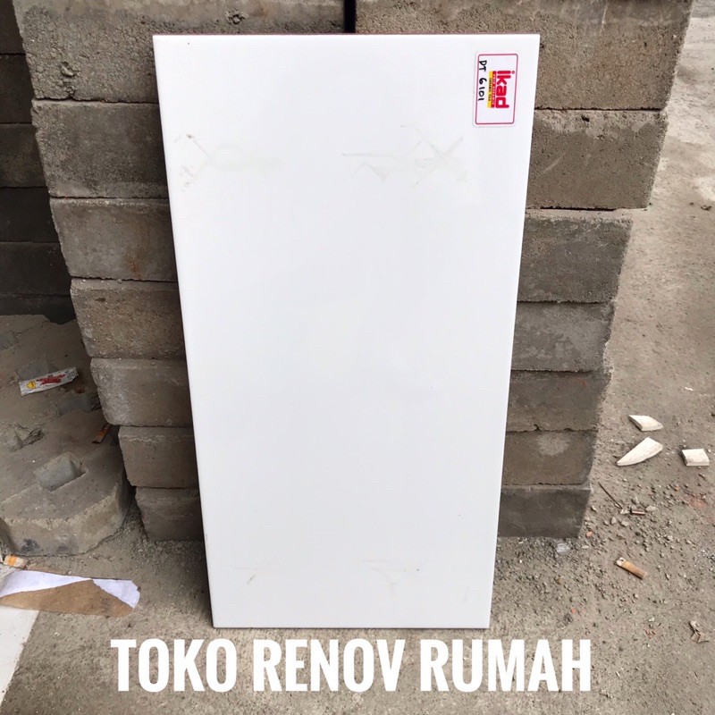 Jual Keramik Dinding 30x60 Putih Polos Hlossy Keramik Kamar Mandi