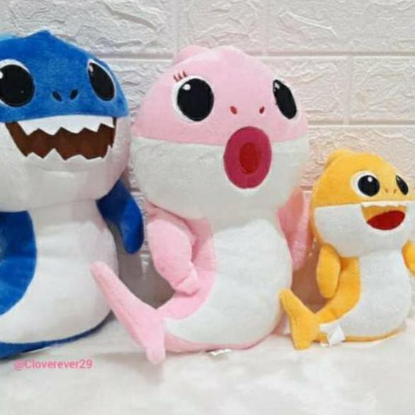 Jual MM0 Boneka Daddy Mommy Baby Shark ! | Shopee Indonesia