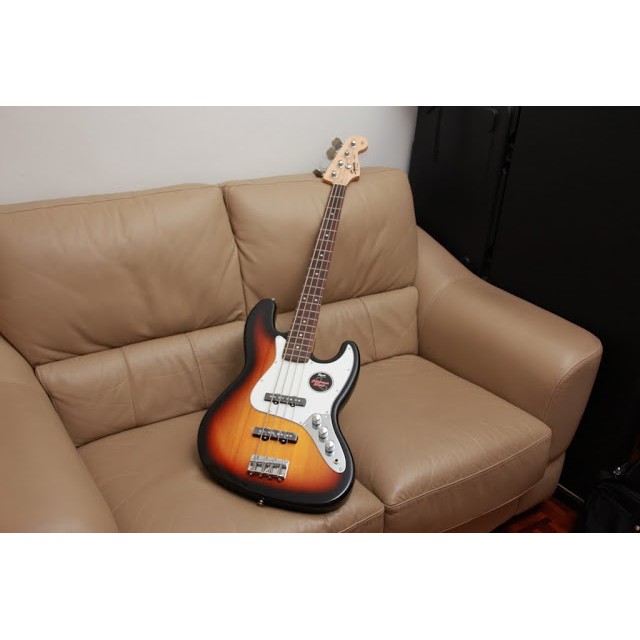 Squier jazz deals bass california series