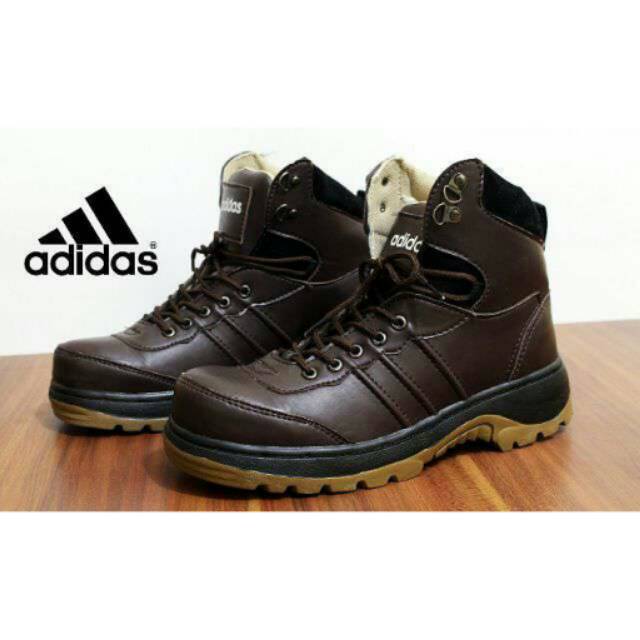 Jual Sepatu Boots safety Adidas kulit ujung besi trendi tracking gaya High Quality Shopee Indonesia