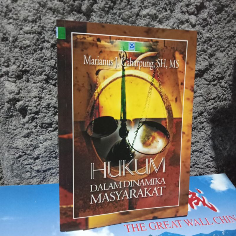 Jual HUKUM DALAM DINAMIKA MASYARAKAT | Shopee Indonesia