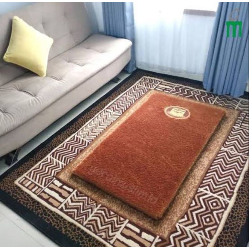 Jual SAJADAH BULU RASFUR TEBAL 3CM DIMENSI 60X110CMX3CM | Shopee Indonesia