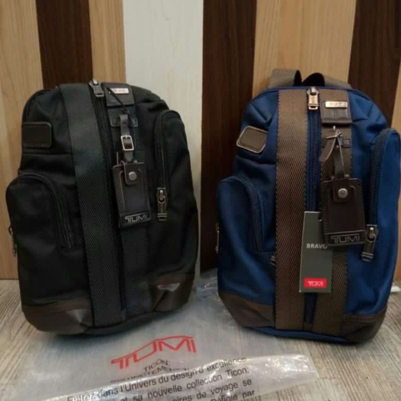 Tas store tumi saratoga