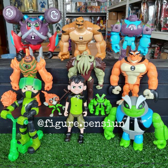 Jual FIGURE SET BEN 10 OMNITRIX POWER ALIEN BEN TENNYSON