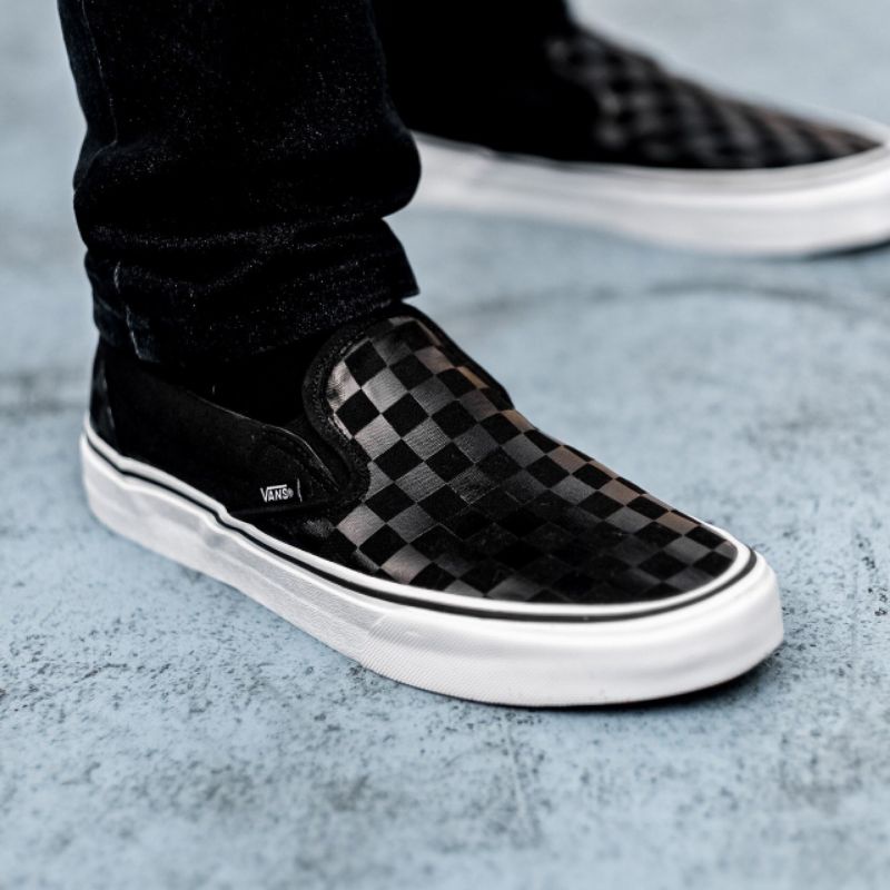 Vans slip hotsell on checkerboard indonesia