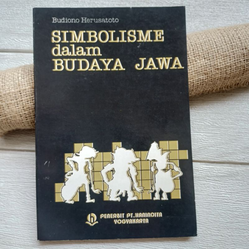 Simbolisme Budaya dalam Majnun