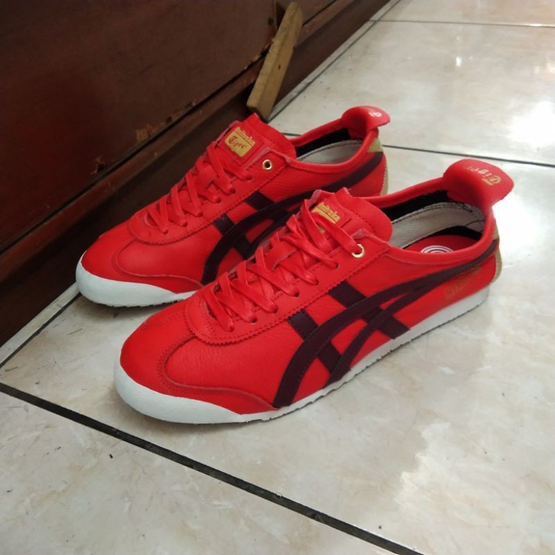 Onitsuka merah store