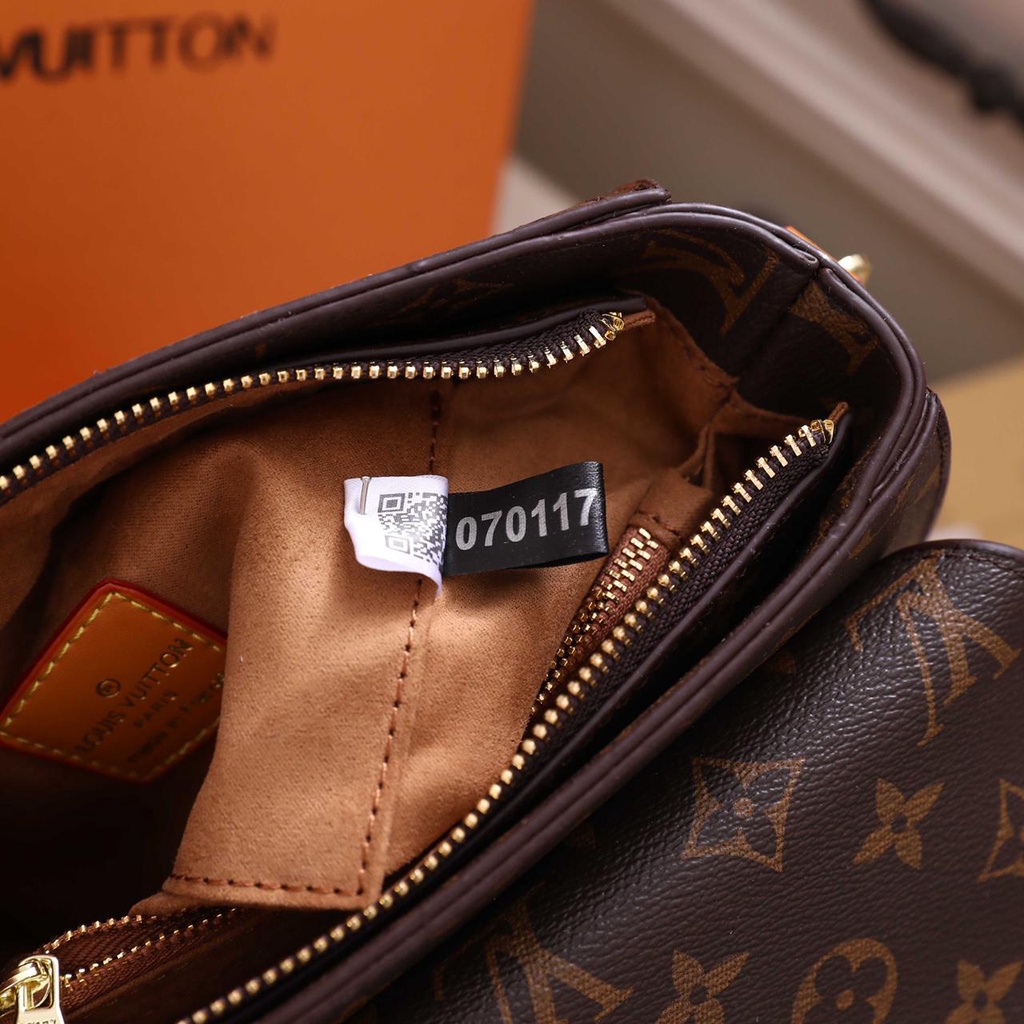 TAS Louis Vuitton Middle Trim Top Handle Flap Bag With Scarf #8528