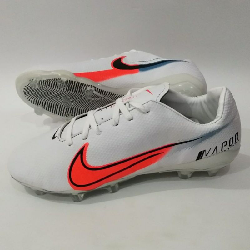 Sepatu bola hotsell nike vapor 360