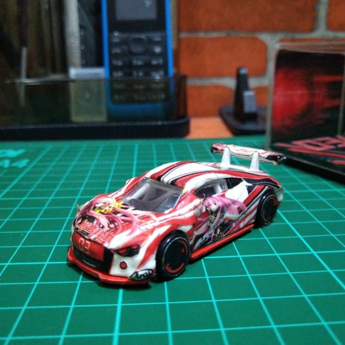 Jual Hotwheels Audi R8 Lms Itasha Megurine Luka Shopee Indonesia