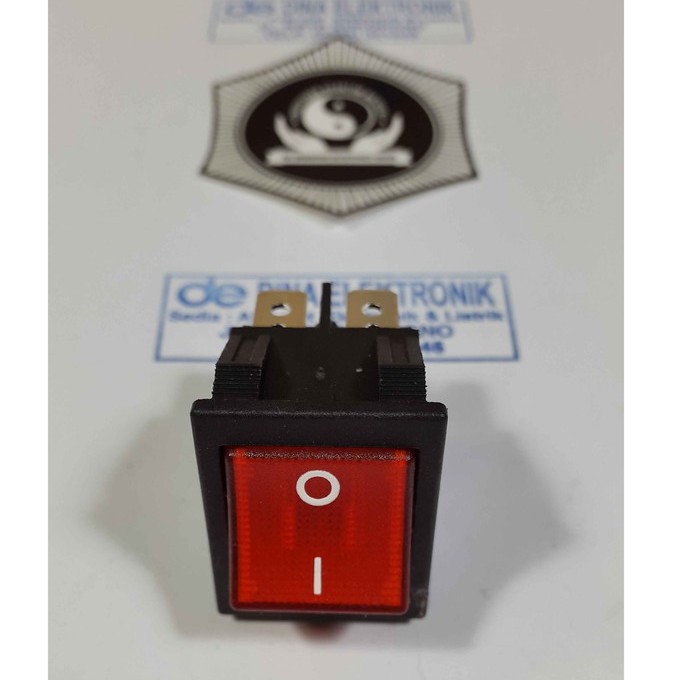 Jual SAKLAR SWITCH BESAR PLUS LAMPU 4 PIN BAGUS - ON OFF | Shopee Indonesia