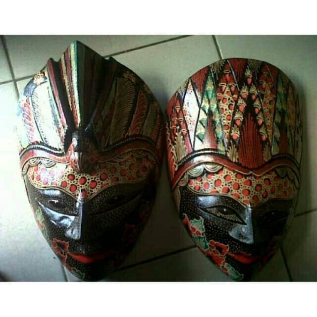 Jual Topeng Kayu Batik XL (30x20cm) Satu Set - Dua Buah - Wanodya ...