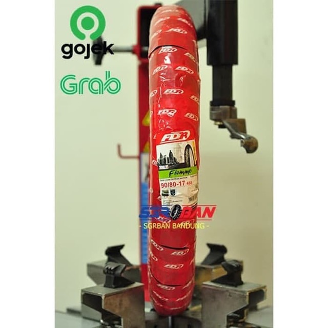 2EXTREME Speedways SW-555 Reifen 3.00-17 - Grobstollig Für Honda CB125, Yamaha YBR125