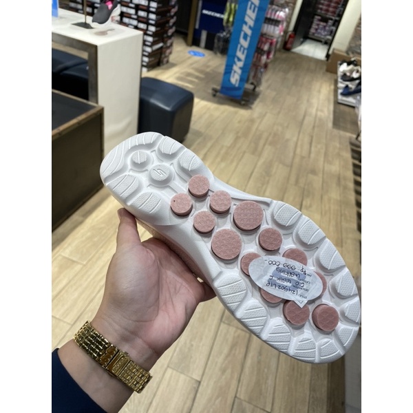 Jual Skechers Gowalk 124502 Women's Walking Shoes harga normal 999.000 ...