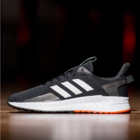 Adidas questar outlet neon