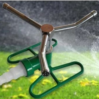 Jual Springkel Taman Putar / Semprotan kebun tanaman bunga sayur ...