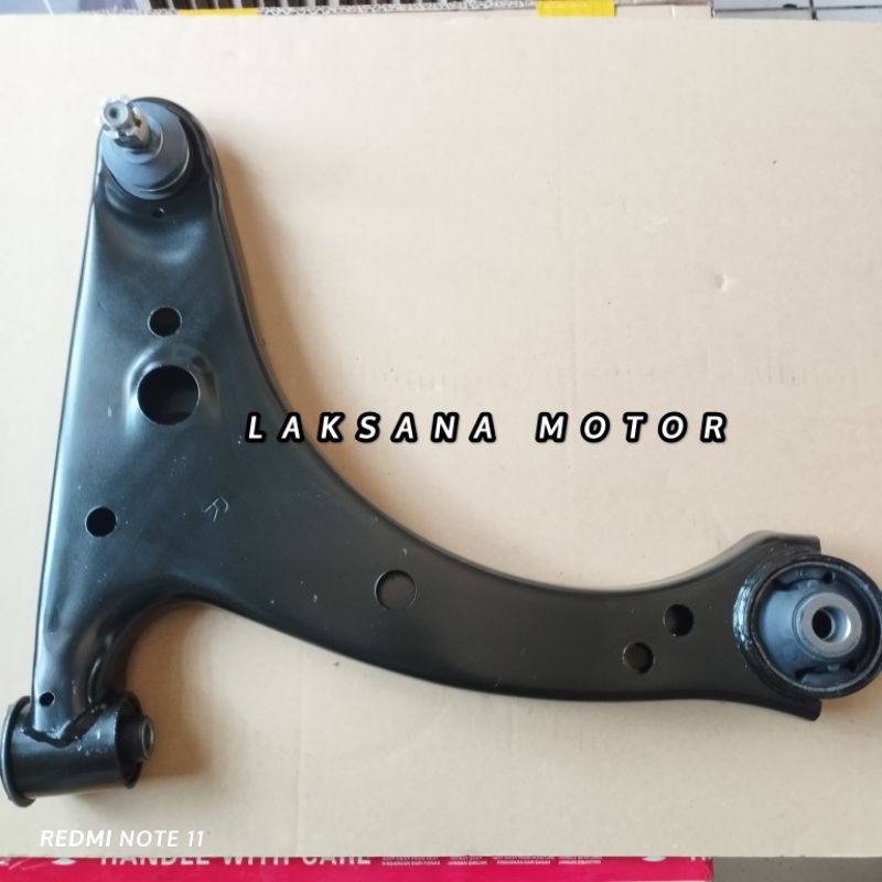 Armrest Toyota Avanza: Kenyamanan Tambahan yang Tak Terduga