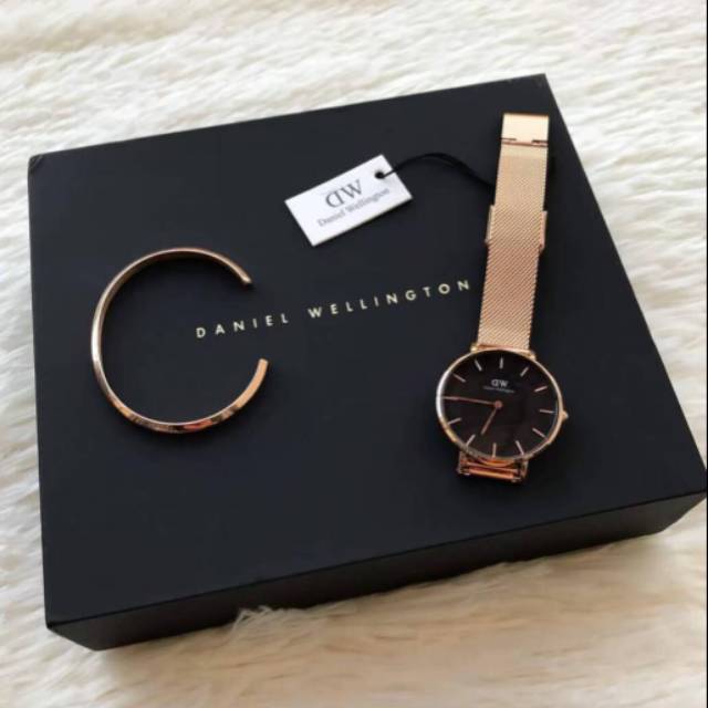 Jam Daniel Wellington Ori