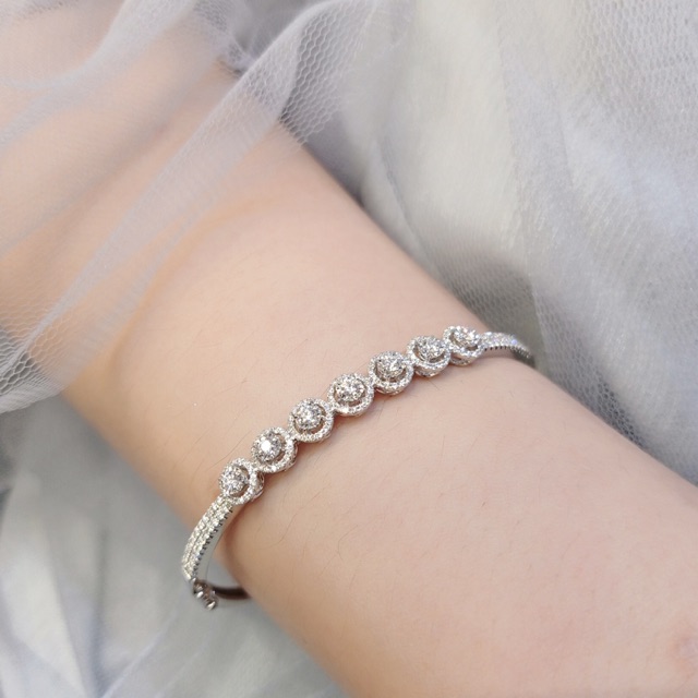 Gelang Berlian Eropa - Diamond Bangle by Maximillian and Marry
