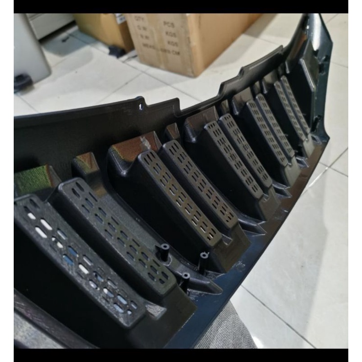 Jual GRILL XPANDER MODEL APPOLO hitam merah BODYKIT XPANDER | Shopee ...