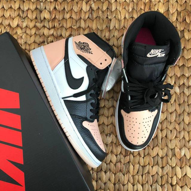 Jual Jordan 1 Retro High Black Crimson Tint Black Crimson Tint White Hyper Shopee Indonesia