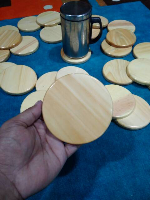 Jual Tatakan Gelas Bulat Alas Gelas Bahan Kayu Pinus Coaster Set Shopee Indonesia 1812