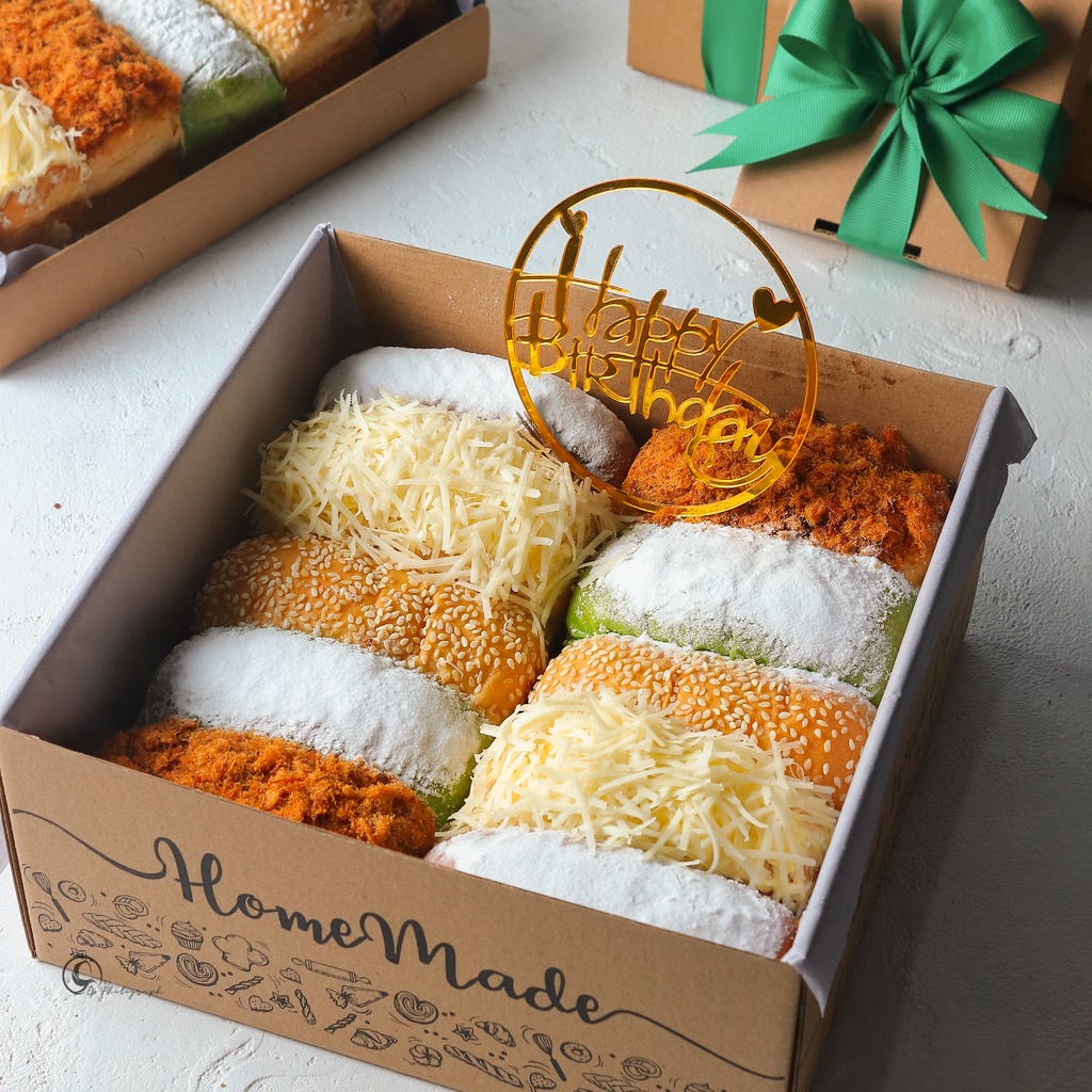 Jual Roti Manis Bermacam Rasa dalam 1 box / Cocok untuk segala acara ...