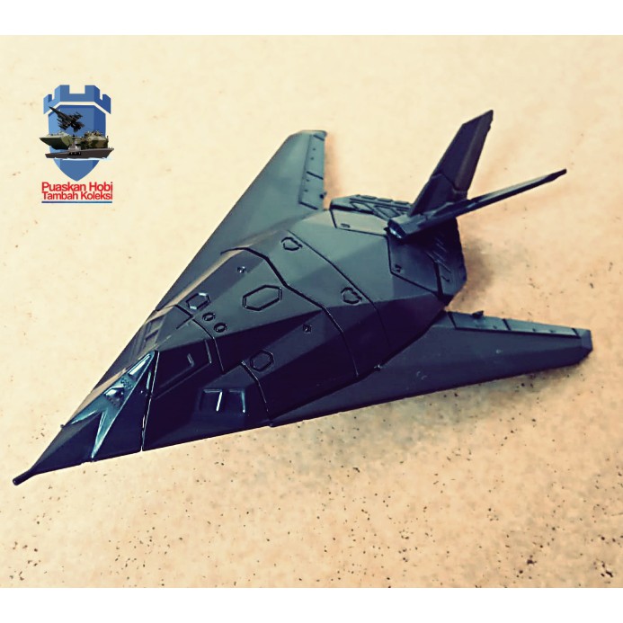 Jual Model Kit Pesawat Siluman Amerika Serikat F 117 Nighthawk Shopee